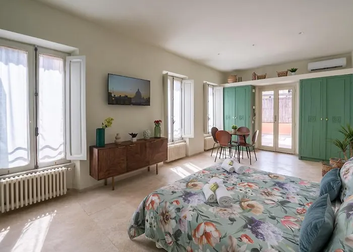 Trastevere Rooftop Terrace Courtyard Loft Apartament